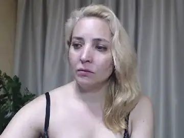 Stripchat Nude Webcam of sweetpussy