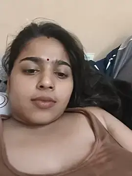 Stripchat Watch Live Sex Cams of Cute-Simmi69