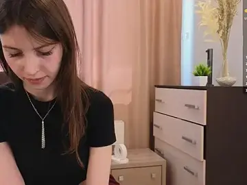 Stripchat Watch Live Sex Cams of UmbraElyon