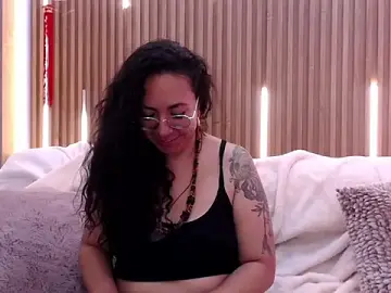 Stripchat Live Porn of Velvet_Curly