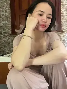 Stripchat Live Sex Cam of LiLi-Kirix99