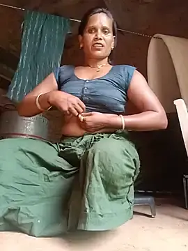 Stripchat Live Sex Cam of cute_diya_12