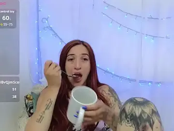 Stripchat Free Porn Cam of ninaa_fox