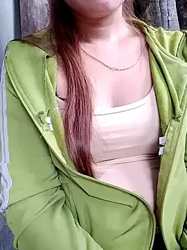Stripchat Watch Live Sex Cams of yula-bi
