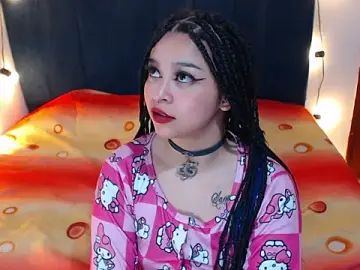 Stripchat Sex Cam of Bitsy_Messy