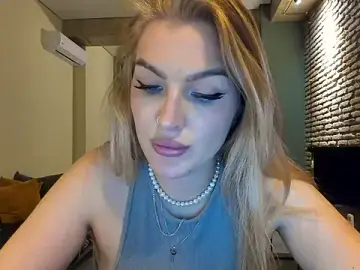 Stripchat Sex Cam of fifteenpoem