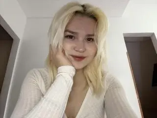 Xlovecam Free Live Porn of SweetLilyy