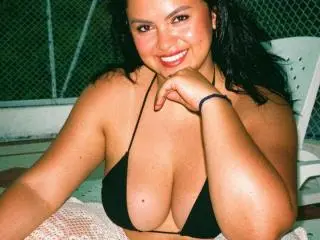 Xlovecam Sex Cam of CharlotteDevereaux