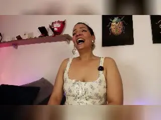 Xlovecam Free Porn Cam of EllieNova