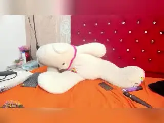Xlovecam Free Live Porn of NicolZurich
