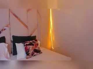 Xlovecam Free Live Porn of MiiaPalmer
