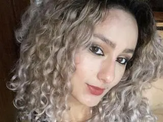 Xlovecam Adult Webcams of FloraSaenz