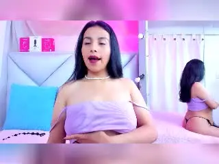 Xlovecam Live Sex Cam of EmmaSollins