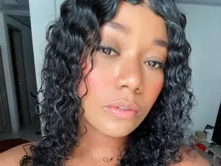 Xlovecam Adult Video Chat of AvaJones69
