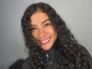 Xlovecam Watch Live Sex Cams of LuciaTolozaOne