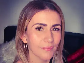 Xlovecam Watch Live Sex Cams of CamilleMullerr
