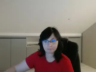 Xlovecam Free Live Porn of SweetLouise