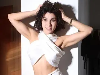 Xlovecam Adult Video Chat of CurliestSue