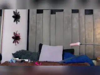 Xlovecam Free Live Porn of Misroos