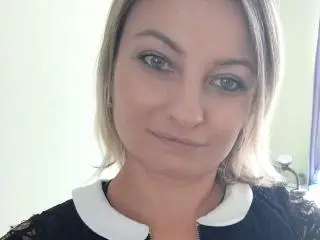 Xlovecam Adult Webcam of AngelaSamt