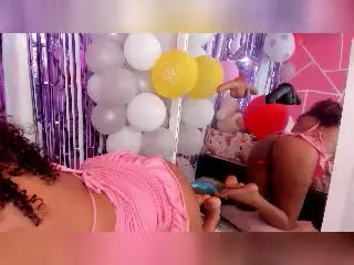 Xlovecam Private Sex Chat of JessyZoee