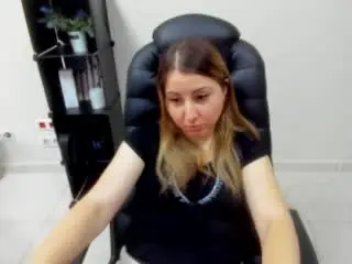 Xlovecam Live Sex Cam of Aminas