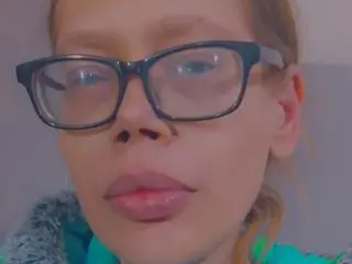 Xlovecam Live Sex of LorraineRux
