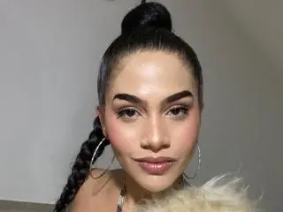 Xlovecam Free Live Porn of IsisFerrer