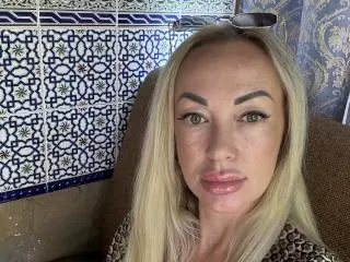 Xlovecam Nude Webcam of MysteryLaddy