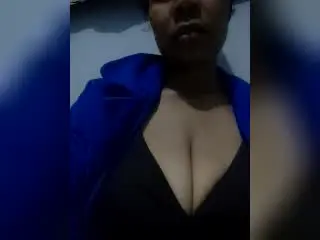 Xlovecam Free Live Porn of MarinaFirst